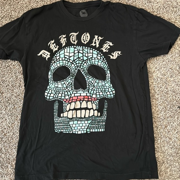 Deftones Tops - DEFTONES vintage concert tee